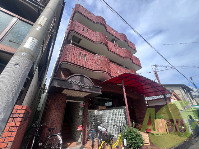 メゾンルージュの外観