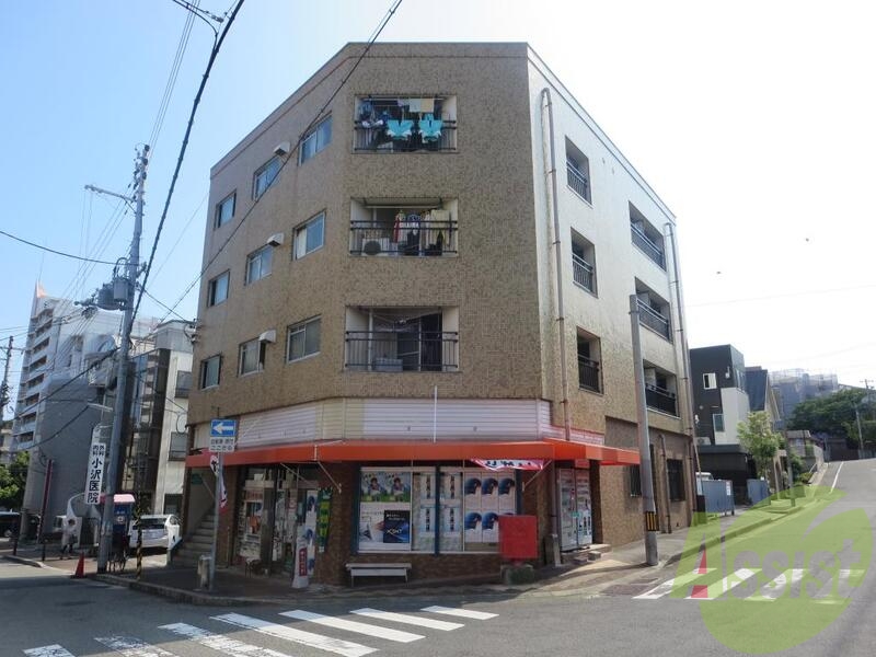 岩田屋マンションの外観