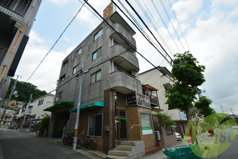 センコーⅢビルの外観