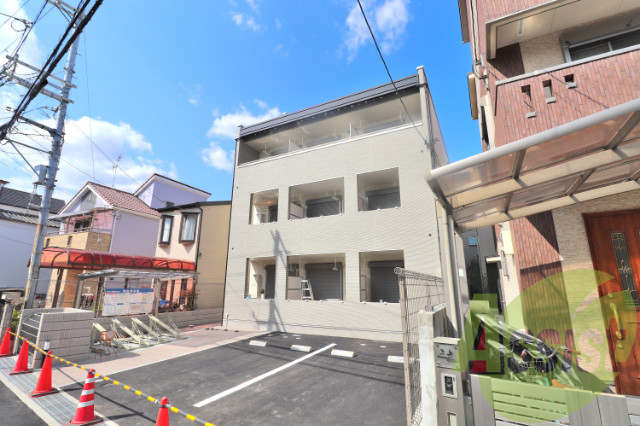 oak 出屋敷の外観