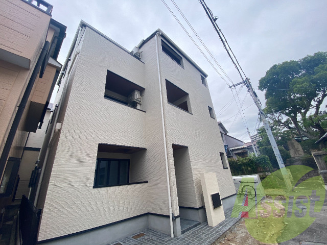 グランメール月見山の外観