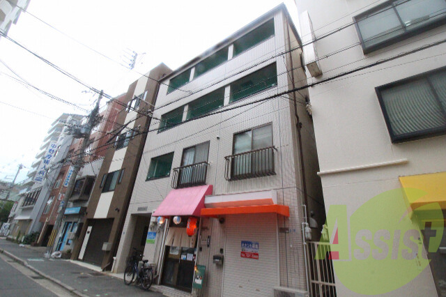 吉川マンションの外観