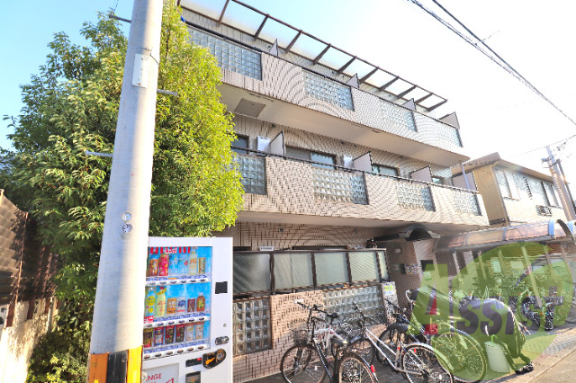 ロイヤルメゾン塚口ⅩⅢの外観