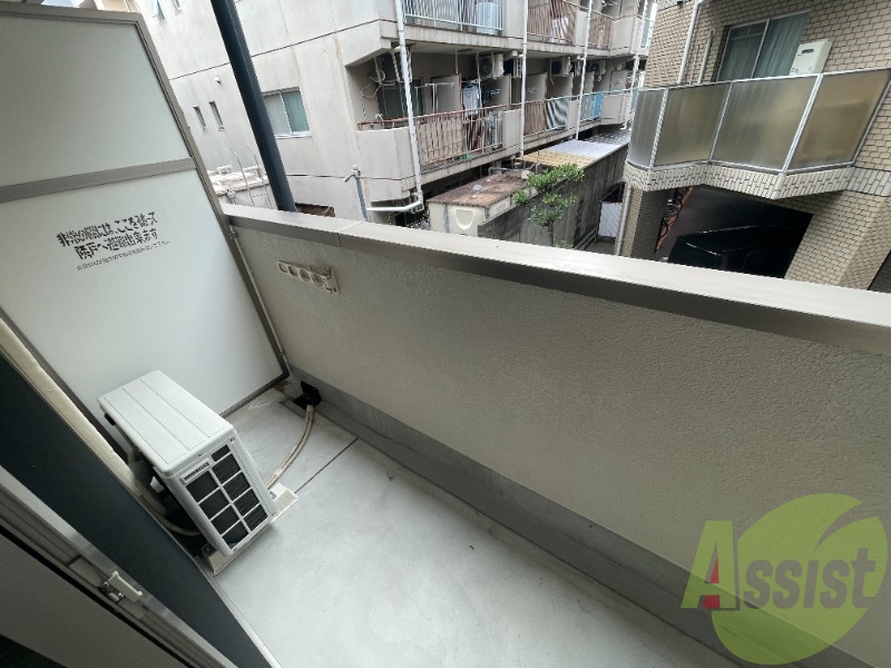 バルコニー バルコニー