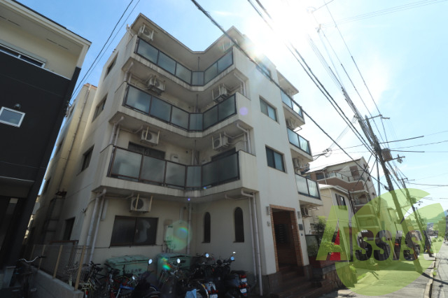 リトル六甲の外観