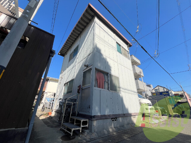 中道ハイツの外観