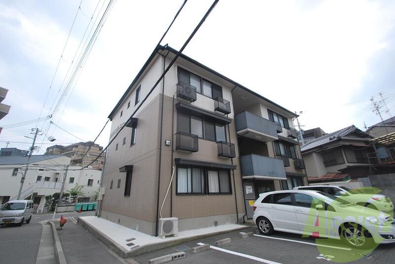 ウエストアヴェニューの外観