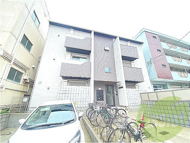 明石エヌエムスワサントユイットの外観