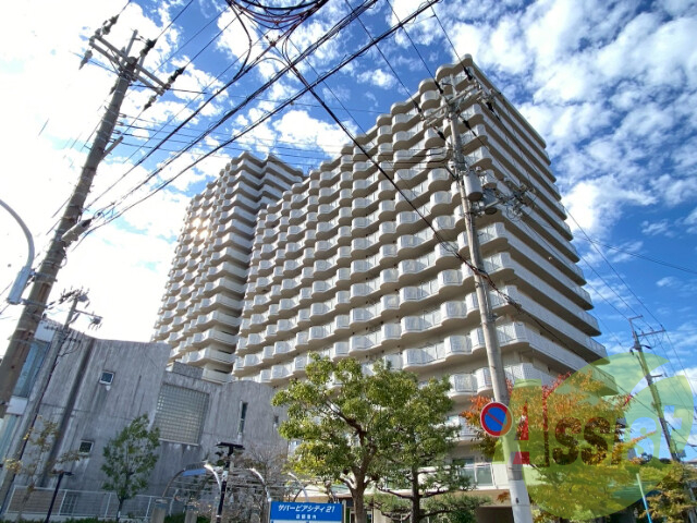 サバービアシティB棟