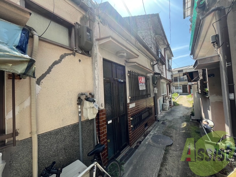 湊山町貸家の外観