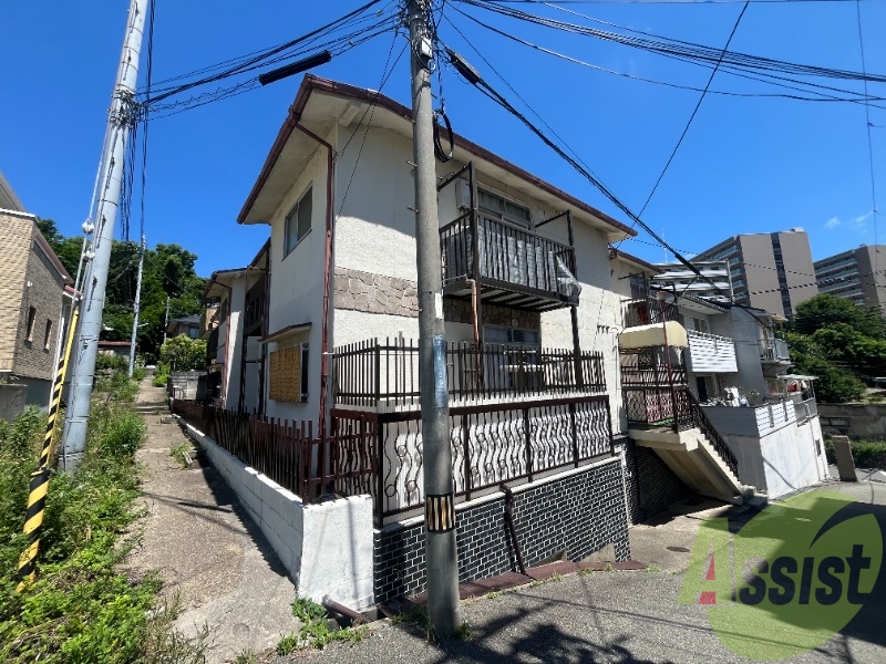 会下山マンションの外観