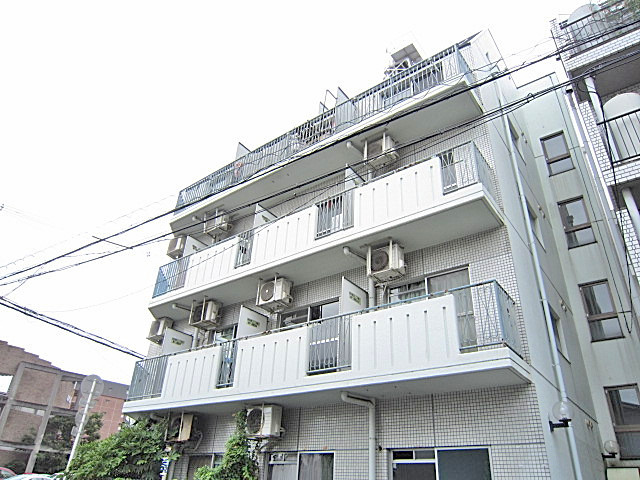 パレ緑地公園の外観
