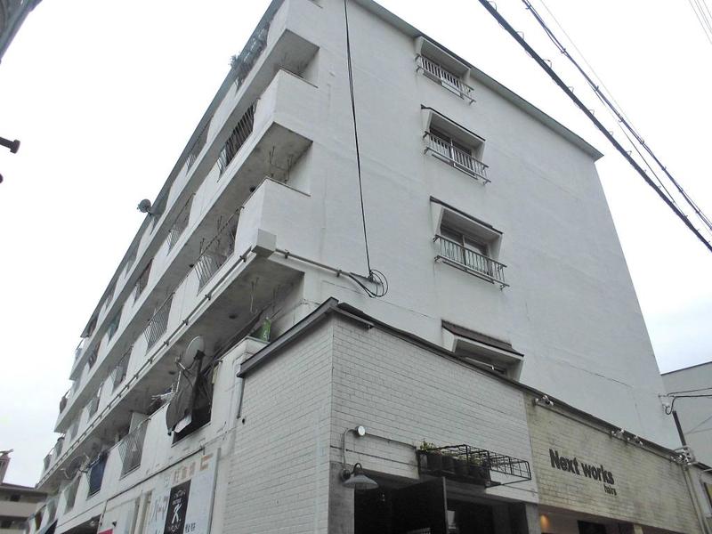 光マンションの外観