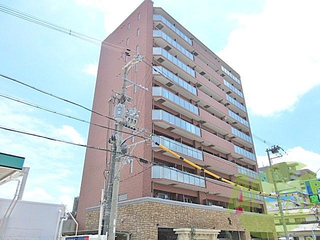 プレジオ江坂2の外観