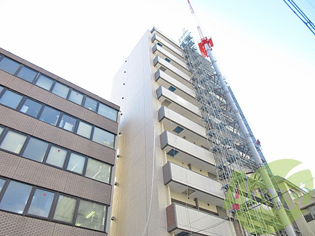 ファーストフィオーレ江坂レガリスの外観