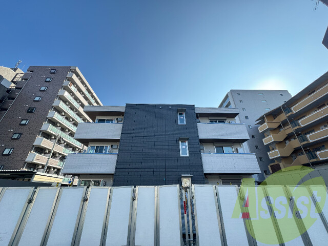 トリシア江坂の外観