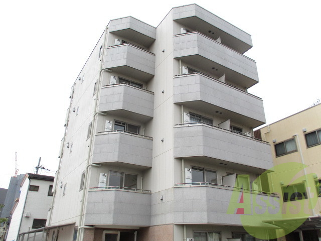 カルム西淡路の外観