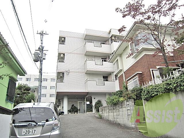 ソサエティ山手の外観