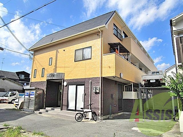 ハイツ岩本の外観