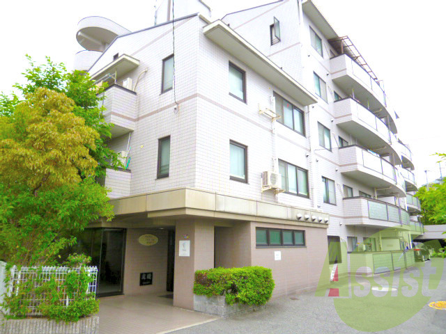 ｃｏｌｌｅｃｔｉｏｎ刀根山の外観
