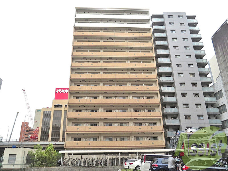 ニッケノーブルハイツ江坂の外観
