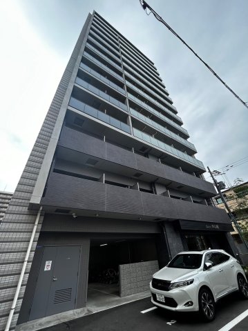 ワールドアイ梅田WESTの外観