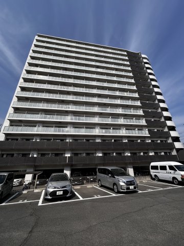 セレニテ福島プリエの外観