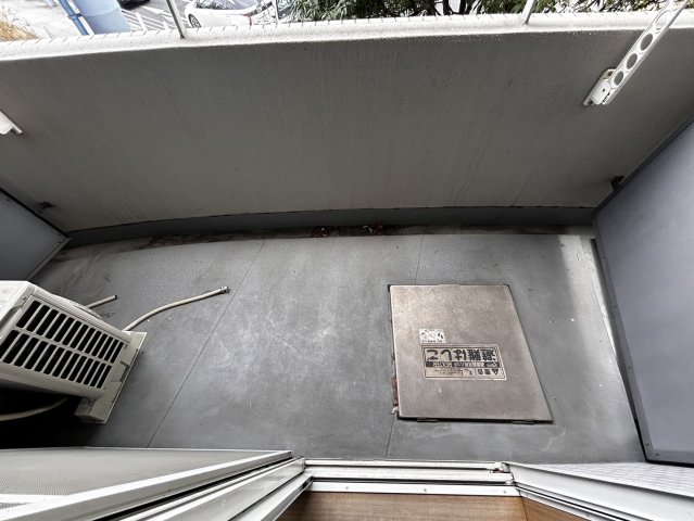 バルコニー バルコニー