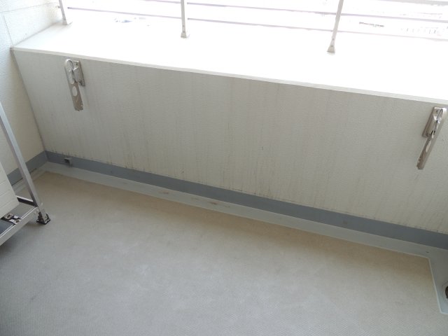 奥行きのあるバルコニーです 奥行きのあるバルコニーです