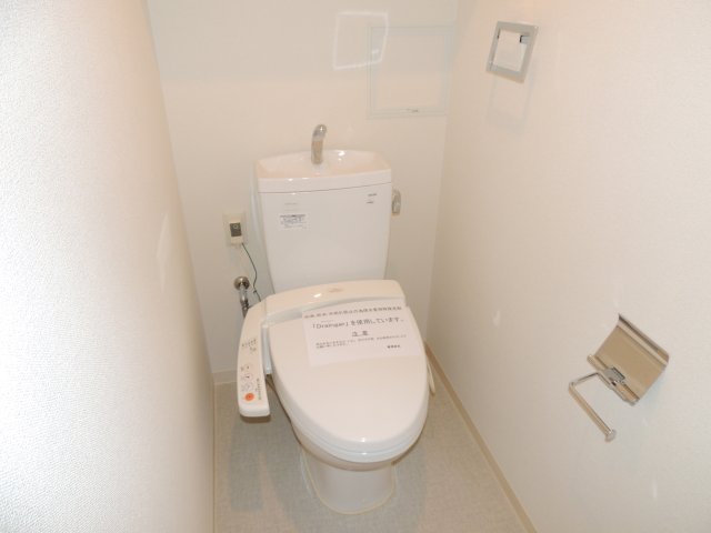ウォシュレット付きトイレです ウォシュレット付きトイレです