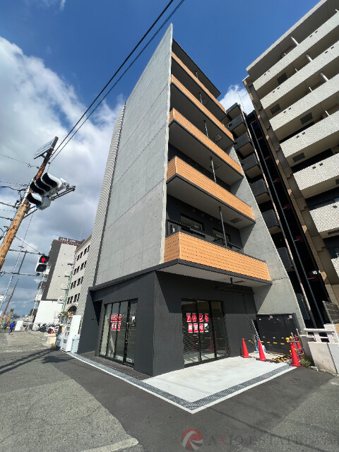 レア・ファースト