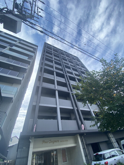 プール・トゥジュール梅田ウエスト