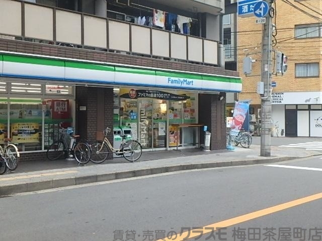 ファミリーマート　大淀南  1422m