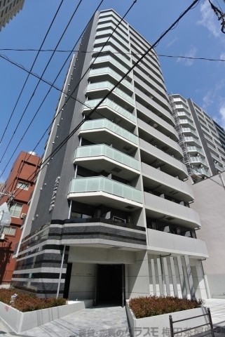 スワンズシティ大手前ソレイユの外観