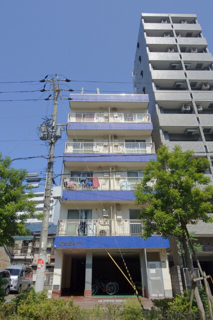 新大阪ハイツの外観