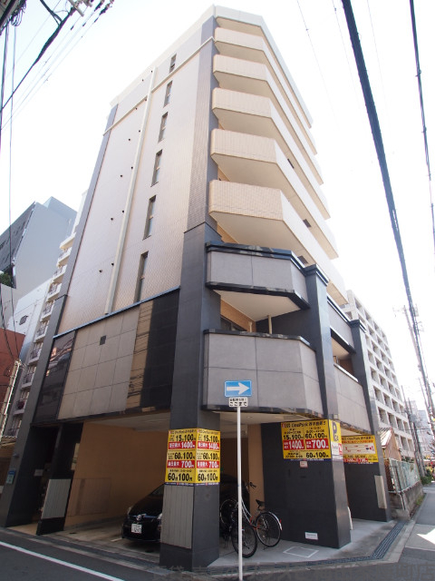 ロイヤルレジデンス新大阪の外観