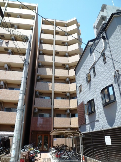 シャルマンフジ天神橋ノースの外観