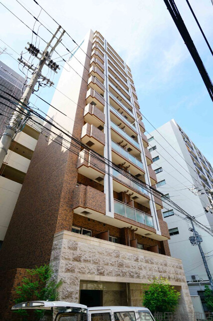 プレサンス新大阪コアシティの外観