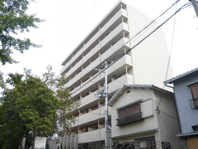 ジュネーゼグラン福島ＥＢＩＥの外観