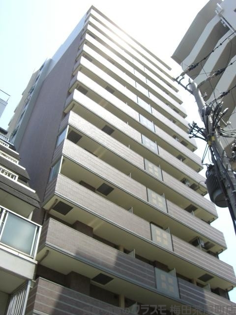 レジュールアッシュ梅田イーストの外観