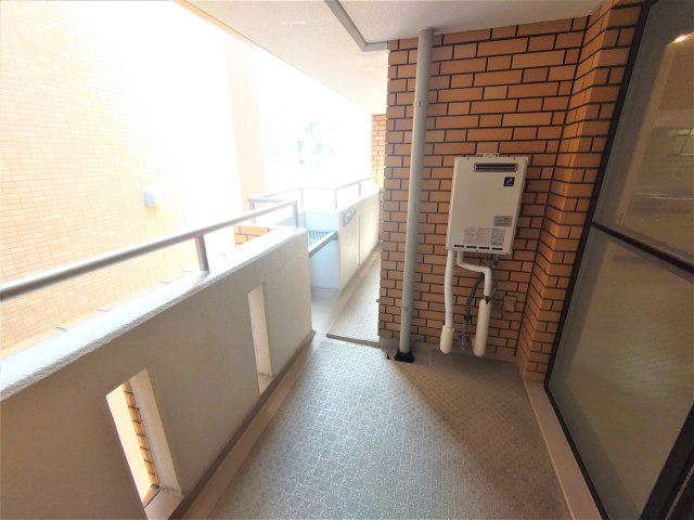 バルコニー バルコニー