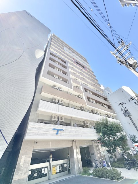 セレニテ心斎橋グランデの外観