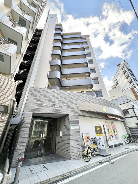 梅田プレミアムコートの外観
