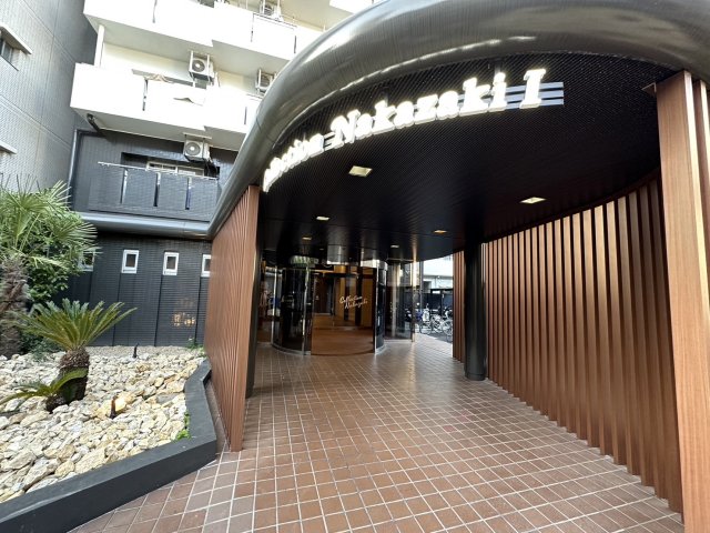 エントランス エントランス