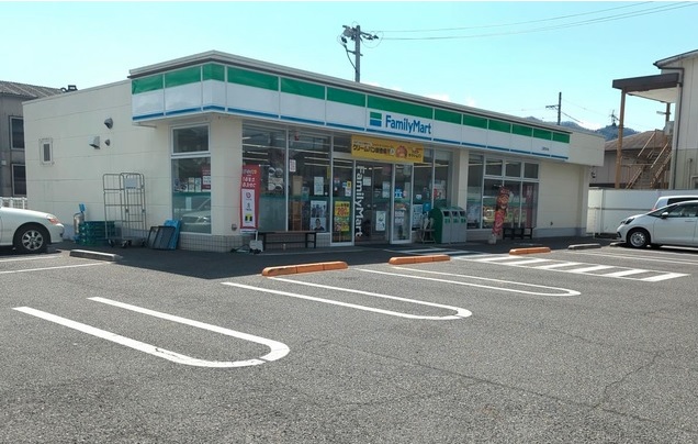 【コンビニエンスストア】ファミリーマート 三原宮沖店まで497m 【コンビニエンスストア】ファミリーマート 三原宮沖店まで497m