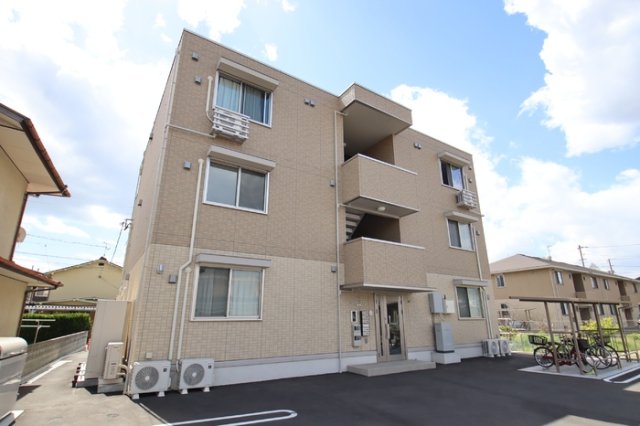 ソレイユ深津の外観