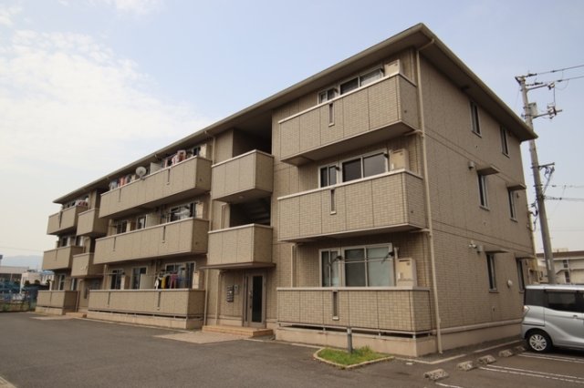 あけぼの６番館やまさ B棟の外観