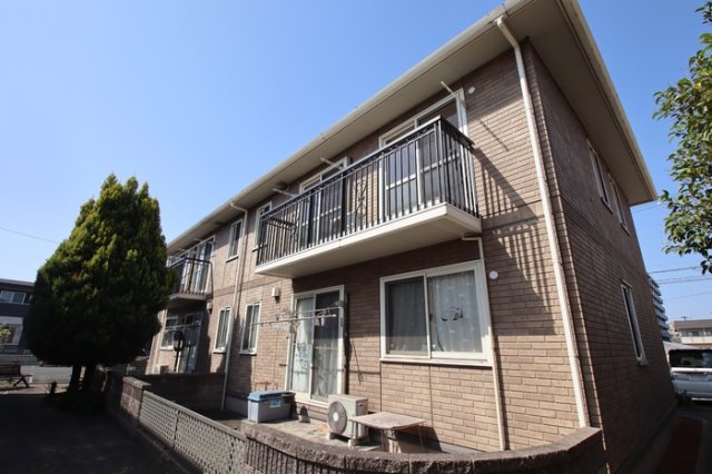 ローズコートヤマサ A棟の外観