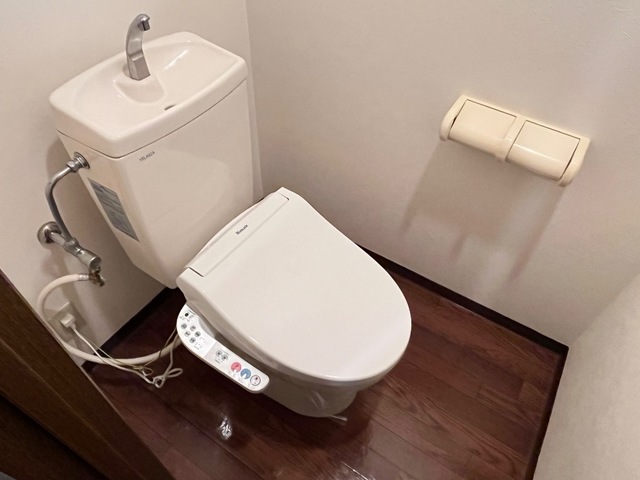 シャワー付トイレ シャワー付トイレ