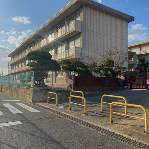 駅家西小学校 0.3km 駅家西小学校 0.3km